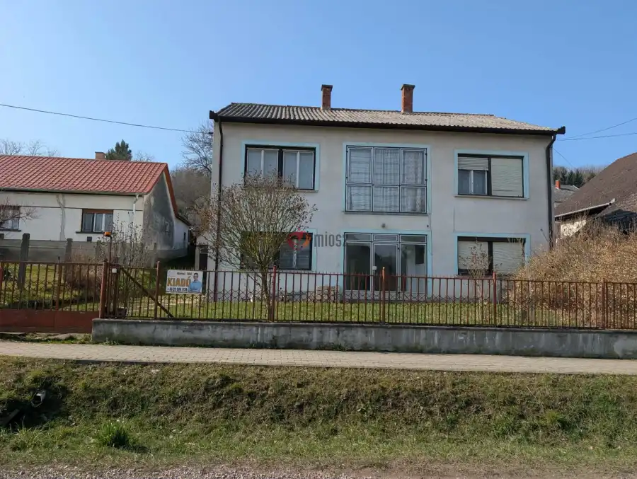 eladó családi ház, Bucsuszentlászló