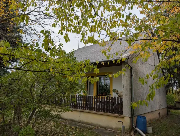 Eladó családi ház, Gyenesdiás 2+1 szoba 90 m² 64.9 M Ft
