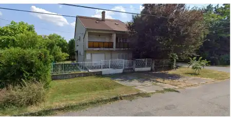 Eladó nyaraló, Gárdony 3 szoba 80 m² 55.9 M Ft