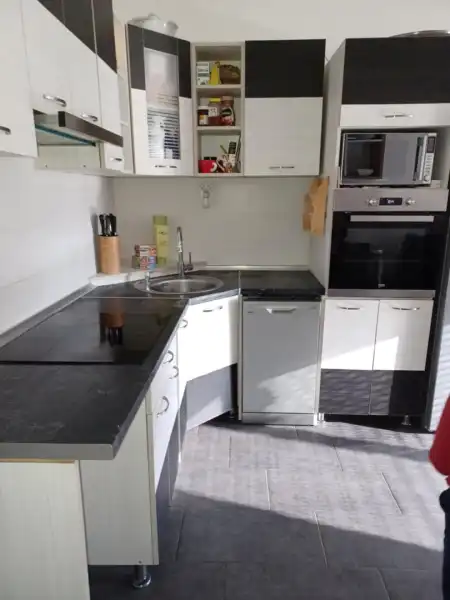 Eladó téglalakás, Pécs 2 szoba 52 m² 43.8 M Ft