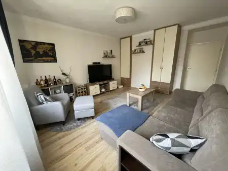 Eladó téglalakás, Pécs 2 szoba 52 m² 53 M Ft