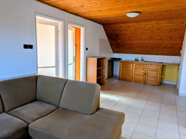 Kiadó családi ház, Keszthely 2+1 szoba 65 m² 180 E Ft/hó