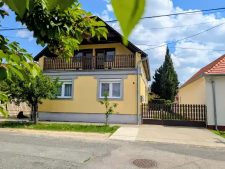 Eladó családi ház, Keszthely 4+1 szoba 145 m² 99 M Ft