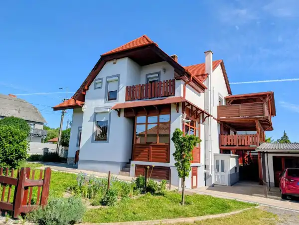 Eladó családi ház, Zalaapáti 6 szoba 255 m² 169 M Ft