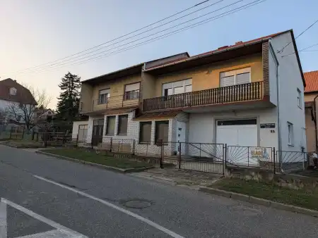 Eladó ikerház, Hévíz 6 szoba 180 m² 99.9 M Ft