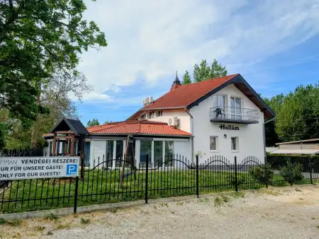 Eladó nyaraló, Gyenesdiás 9 szoba 250 m² 135 M Ft